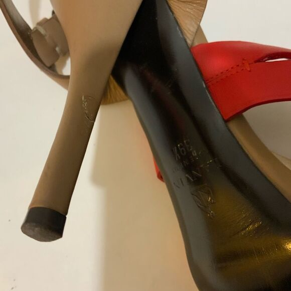 Lanvin/ Heels/ Sandals/ leather size 9 - Picture 9 of 15